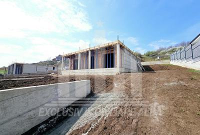 Casa individuala | La rosu | 220 mp | 600 mp teren | Cetate - 7