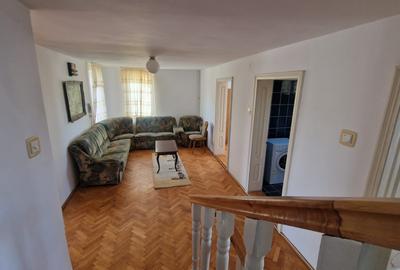 INCHIRIERE Casa individuala D + P + E + M cu 8 Camere 5 Bai 750 mp Teren CETATE - 2