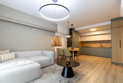 Apartament cu 4 camere decomandat în Drumul Taberei