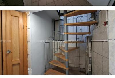 Spatiu comercial zona centrala parter cu demisol 40 mp - 4