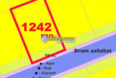 Teren Construcții intravilan de 1242 mp, în Bărăbanț