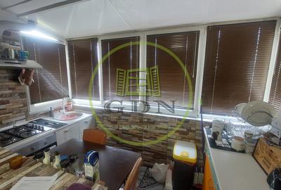 Apartament trei camere semidecomandat, Rovine zona Dezrobirii - 4