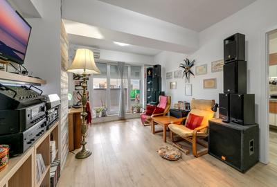 Apartament cu 4 camere decomandat, mobilat în Străulești