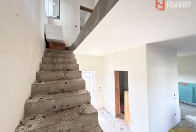 COMISION 0% Triplex cu 4 camere de vanzare in localitatea Sacalaz - 3