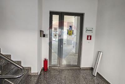 Spațiu de birouri ultracentral ideal pentru echipe mari/sediu firmă - 11