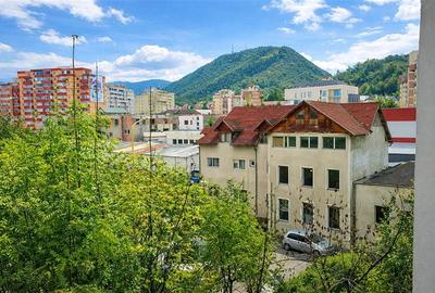 Apartament cu 3 camere decomandat, mobilat în Astra