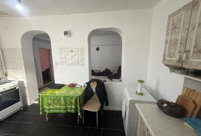 Apartament 2 cam in Vila etaj 1 + pod + curte 34 mp Campina - 7