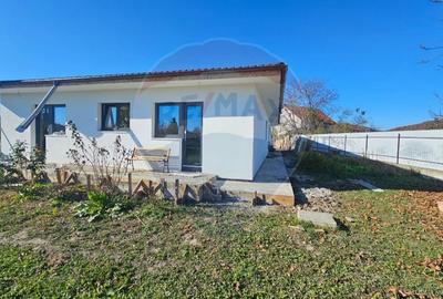 Casă / Vilă cu 5 camere de vânzare - 46