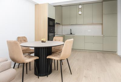 Apartament cu 3 camere decomandat în Centru Civic