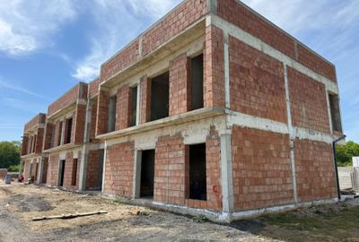 Eleganță și natură: vilă urbană exclusivistă în Tunari - 5