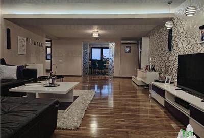 Apartament cu 5 camere decomandat, mobilat în Central