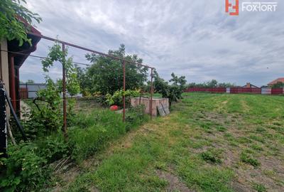 Casa individuala de vanzare cu 5 camere si teren de 2543 mp - Izvin - 12