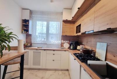 3 camere // decomandat // Renovat - 8
