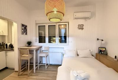 Garsoniera Universitate | View Hotel Corinthia - 1