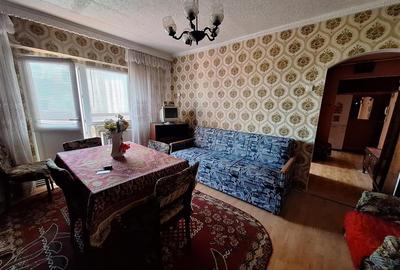 Apartament 3 camere semidecomandat | Etaj 3, zona Ura - 2