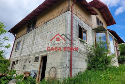 Casa 2010 in Scorteni 7 camere teren 1222mp 62.000e - 3