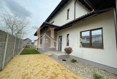 Duplex cu 4 camere în Moșnița Nouă