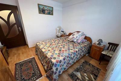 Aleea Visinului- zona Adriatica- 3 camere decomandate - 9