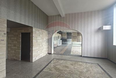 Spatiu comercial de 427mp de inchiriat in zona Bulgaria - 2