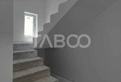 Duplex de vanzare 150 mp P+1E 4 camere 145 mp teren liber Cisnadie - 7