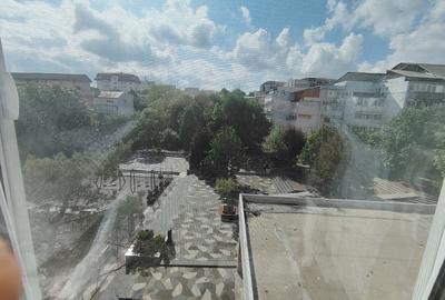 P.F închiriez apartament 2 camere , decomandat, 64 mp pe Esplanada Oancea - 4