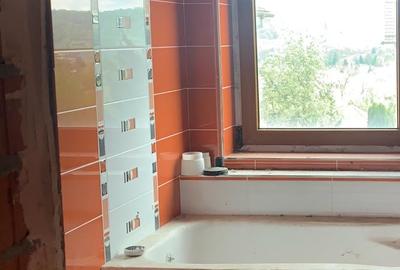 Statiunea  Breaza  Vanzare Vila(Pensiune)+10 camere - 14