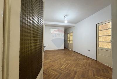 Casă de vânzare – Strada Turbinei | Floreasca - 12