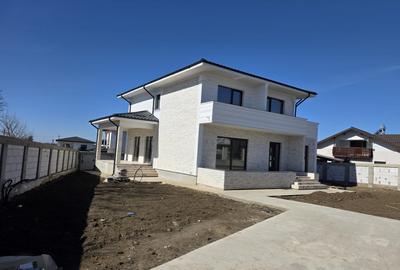 Vila eleganta centru Aroneanu - 1