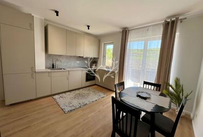 Apartament cu 2 camere semidecomandat, mobilat în Florești