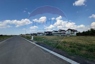 Teren intravilan de 573 m² cu utilități – gata pentru construcție! - 1