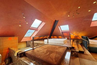 PENTHOUSE EXCLUSIVIST - 18