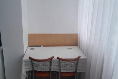 Garsoniera- Zona Sud Bazinul Olimpic  -etaj 3/4- 34 mp 40000 euro - 3