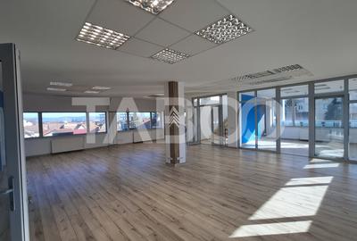 Birou, de 150.00 mp, în Calea Poplăcii