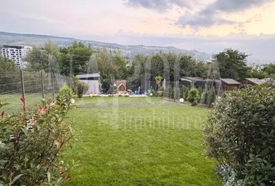Casa 5 camere de vanzare in Floresti - 13