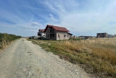 Teren Construcții intravilan de 720 mp, în Remetea Mare