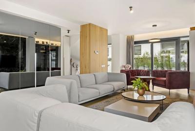 Apartament cu 4 camere decomandat în Herăstrău