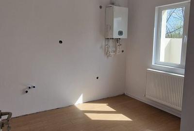 Casa situata in Lumina zona baza sportiva - 10