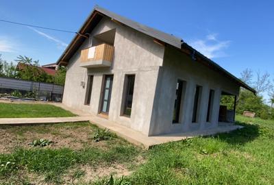 Casă de vânzare – comuna Berceni, la 12 km de Ploiești - 3