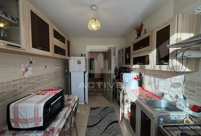 Apartament cu 3 camere  || str Florilor - 6