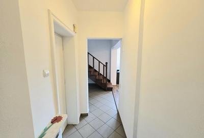 Vanzare duplex, Intrarea Episcopul Radu Nr 9 - 25