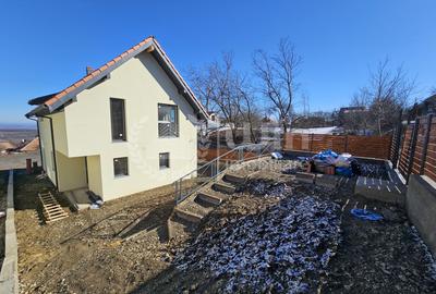 Casa noua cu 4 camere | 127mp utili | 878 mp teren | Sat. Gheorghieni - 2
