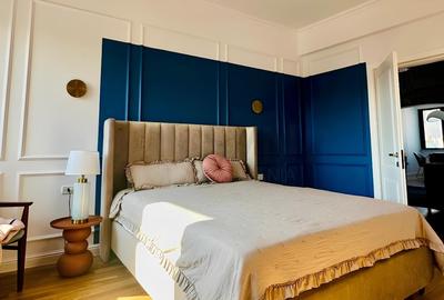 Apartament cu 4 camere decomandat, mobilat în Victoriei