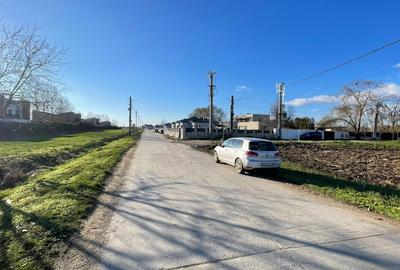 Gulia 1000mp teren intravilan, toate utilitatile - 1