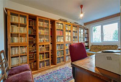 Apartament cu 4 camere semidecomandat în Astra