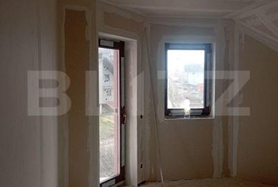 Vila 9 camere, 200 mp, Sura Mare