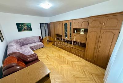Apartament cu 3 camere decomandat în Alexandru cel Bun