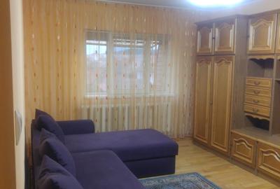 Apartament 2 camere decomandat , mobilat