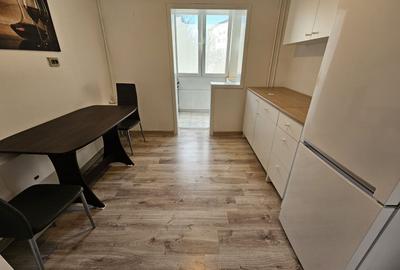 2 Camere- decomandat- Zona Soarelui- 370 euro - 9