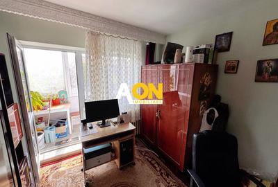 Apartament cu 2 camere semidecomandat în Cetate
