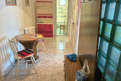 Vand apartament 2 camere decomandat in Deva, etaj 2, zona  Avram Iancu - 4